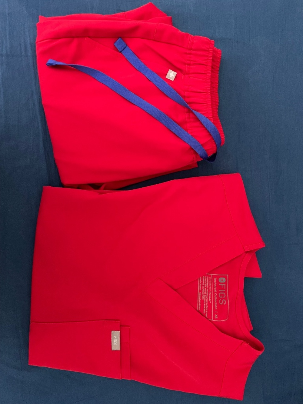 Figs Winning Red XS Short Set